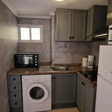 公寓 Lovely One Bedroom Unit With Balcony And Pool