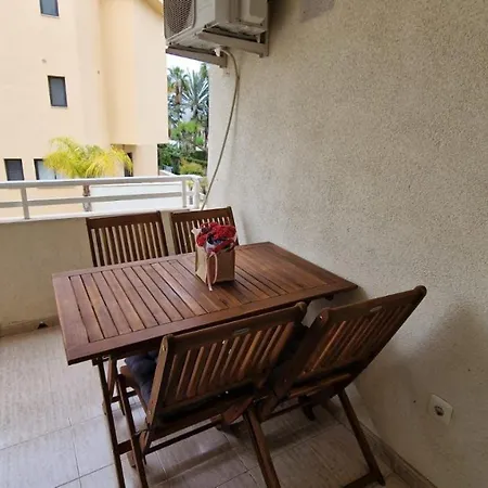 Lovely One Bedroom Unit With Balcony And Pool Apartman *
