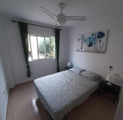 Apartman Lovely One Bedroom Unit With Balcony And Pool *