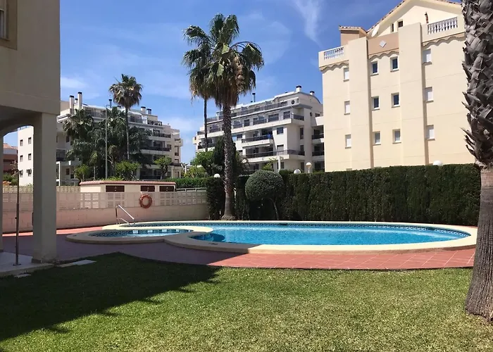 Apartman Lovely One Bedroom Unit With Balcony And Pool