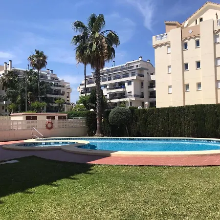 Apartment Lovely One Bedroom Unit With Balcony And Pool